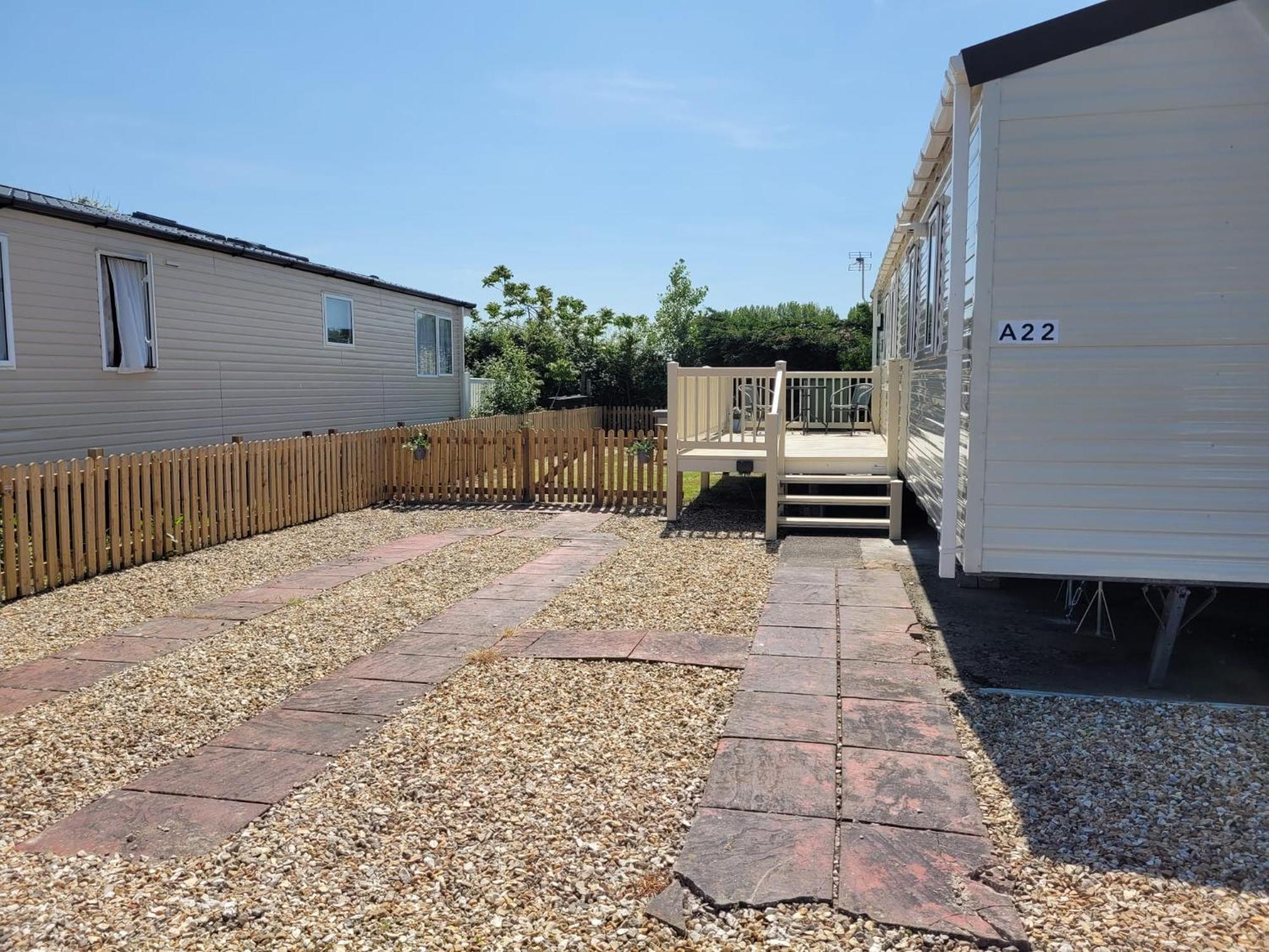 A22 Unity Beach Holiday Resort Unity Brean Sleeps 8 People 3 Bedrooms 1 Pet Stays Free Berrow Exterior foto