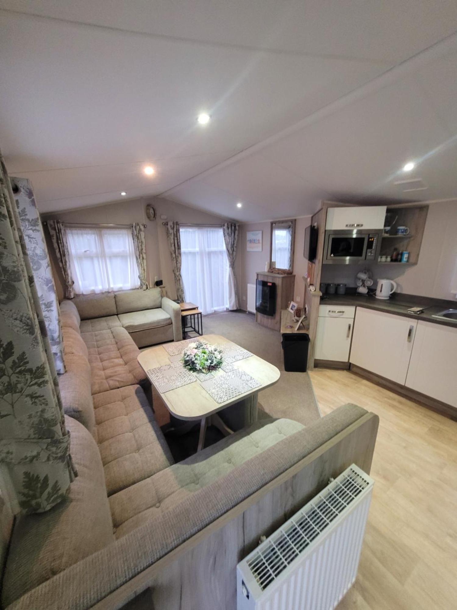 A22 Unity Beach Holiday Resort Unity Brean Sleeps 8 People 3 Bedrooms 1 Pet Stays Free Berrow Exterior foto
