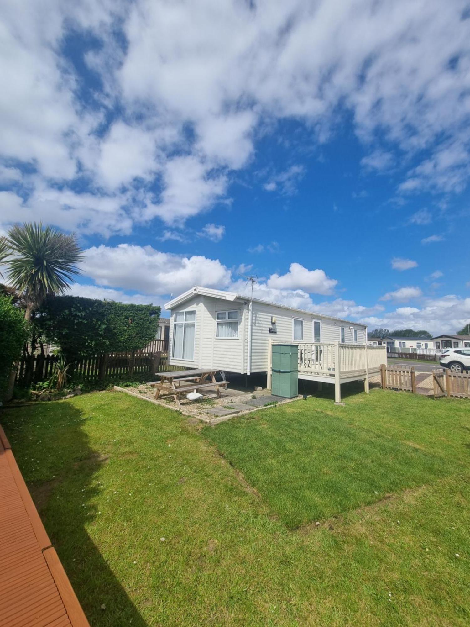A22 Unity Beach Holiday Resort Unity Brean Sleeps 8 People 3 Bedrooms 1 Pet Stays Free Berrow Exterior foto